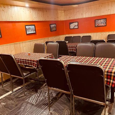 Sandhu Hotel & Restaurant Уна Экстерьер фото
