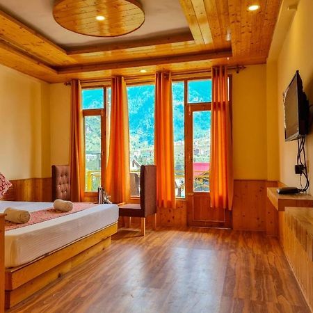 Sandhu Hotel & Restaurant Уна Экстерьер фото