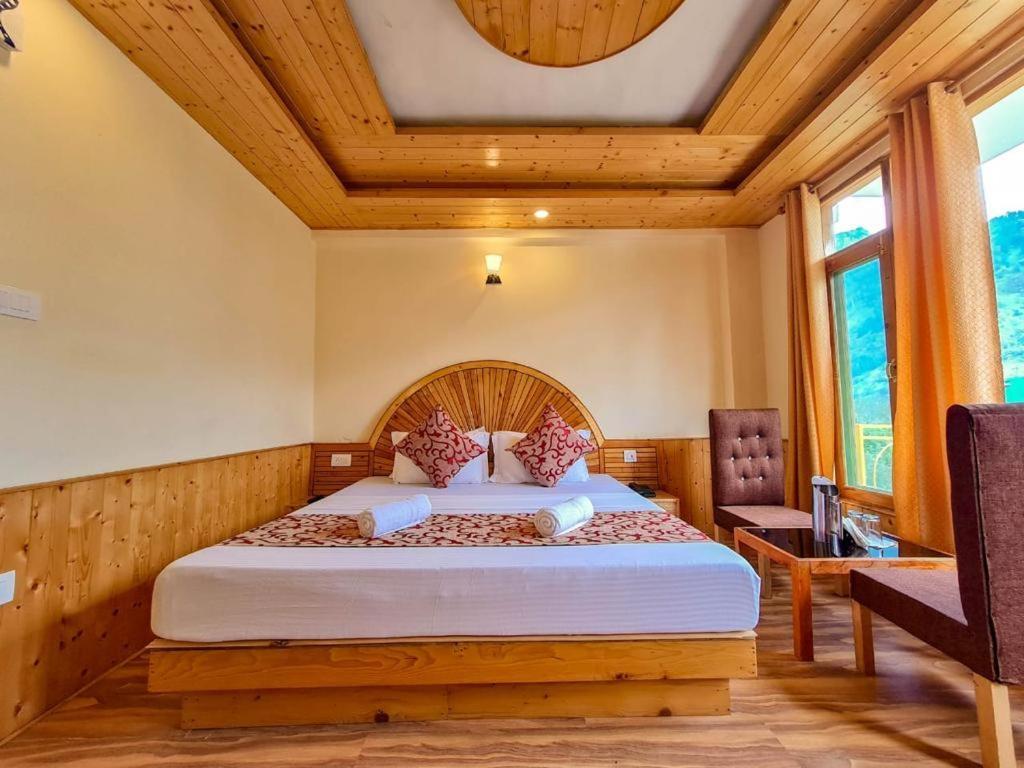 Sandhu Hotel & Restaurant Уна Экстерьер фото